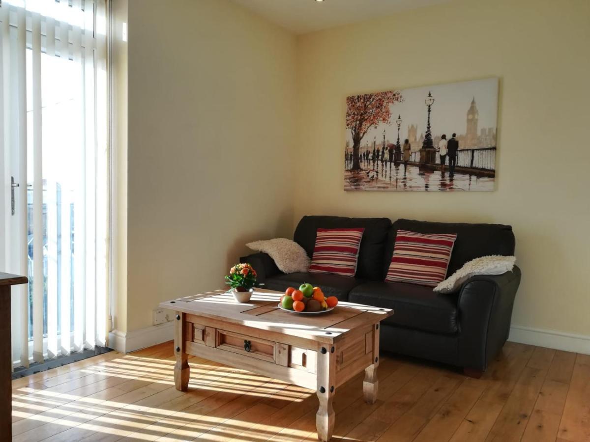 Bright, Modern 1 Bedroom Apartment, Uplands, Свонсі Екстер'єр фото